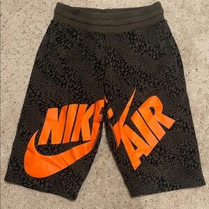 REVERSIBLE NIKE AIR SWEAT/MESH TRACK PRINT SHORTS RARE SZ M